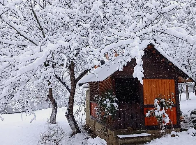 Konukevi роздоріжжя Yaremche
