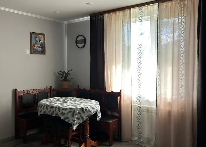 роздоріжжя Konukevi *