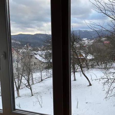 роздоріжжя 게스트하우스 *