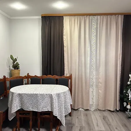 게스트하우스 роздоріжжя *